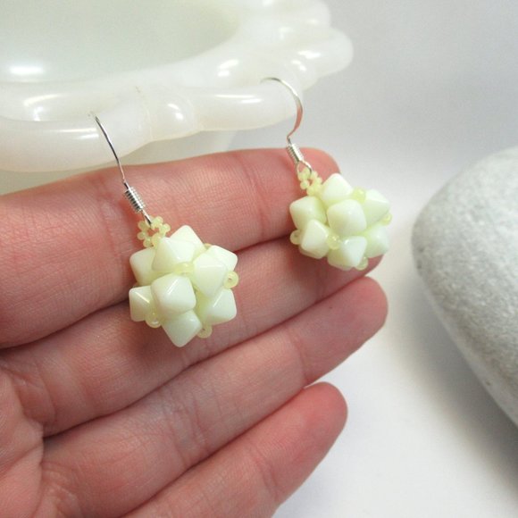 Czech Uranium glass beaded bead earrings - Picture 14 of 15